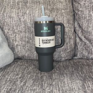 Stanley The Flowstate Quencher H2.0 Tumbler 40 oz
